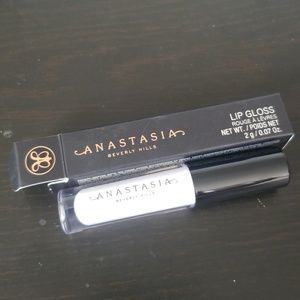 Anastasia Beverly Hills

Lip Gloss